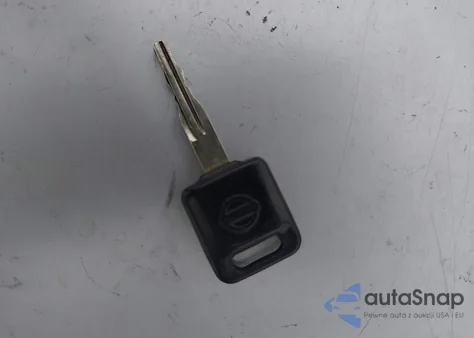 2002 Nissan Maxima Gxe z USA, uszkodzony, nr VIN JN1DA31D12T206949